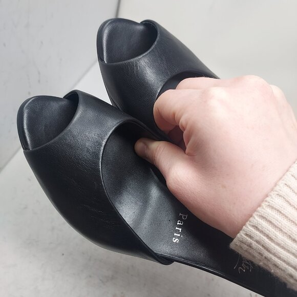 CHRISTIAN LOUBOUTIN Me Dolly Smooth Leather Black Mule Sandal - Picture 9 of 14